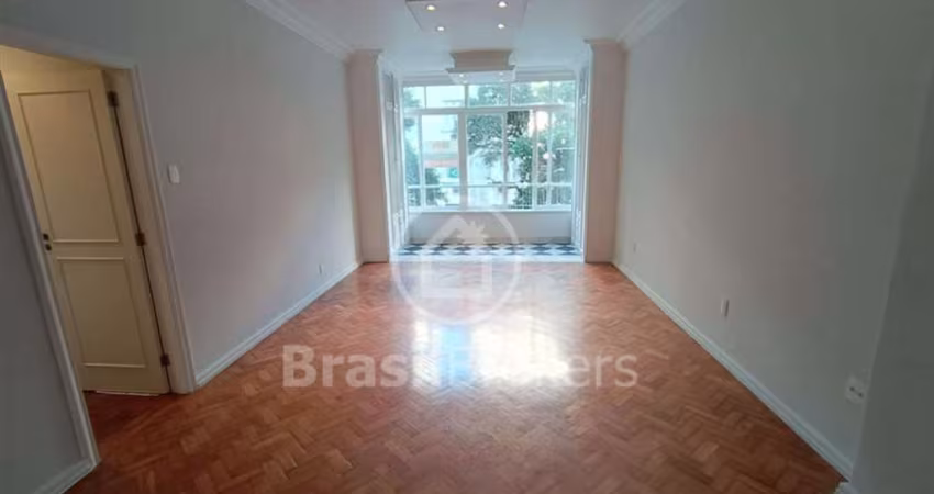 Apartamento com 3 Quartos e 4 banheiros à Venda, 174 m² por R$ 1.495.000