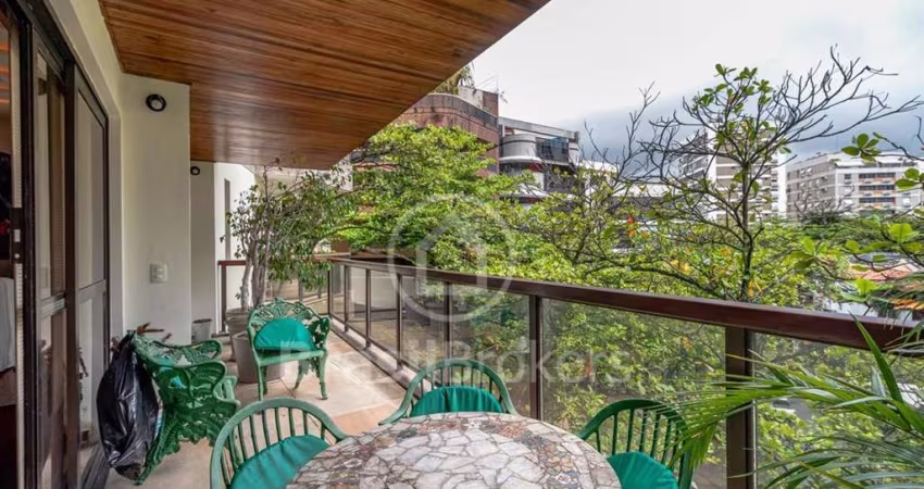 Apartamento à venda com 240,00m² e 4 quartos em Leblon, Rio de Janeiro - rj