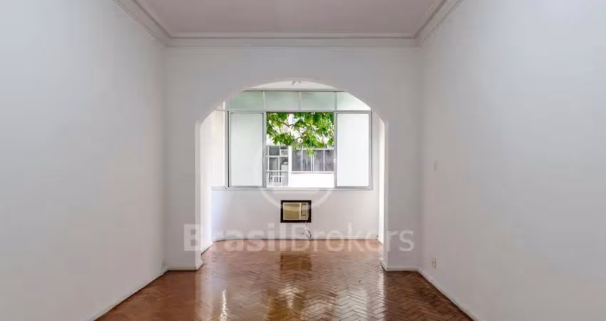 Apartamento 3 quartos em copacabana com vista lateral mar