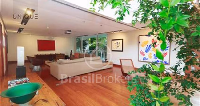 Casa à venda com 1300,00m² e 6 quartos em Leblon, Rio de Janeiro - rj