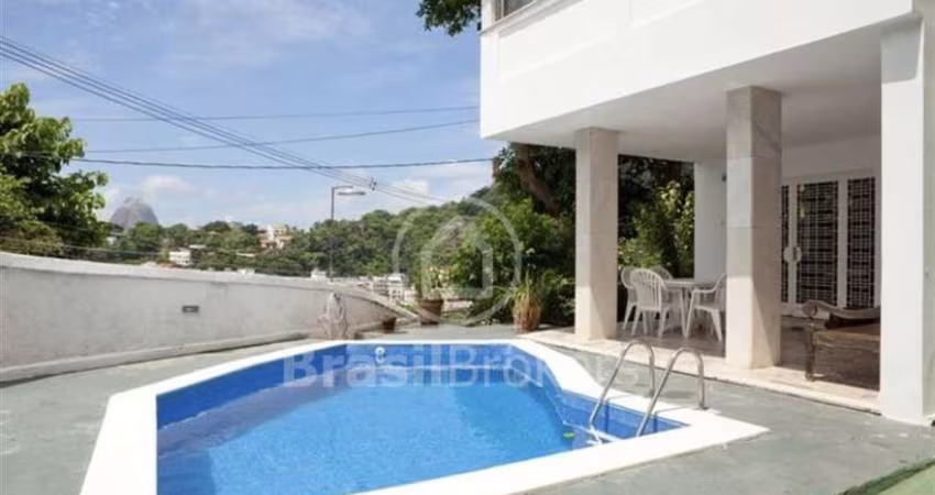 Casa 4 quartos - Laranjeiras