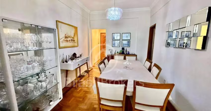 Apartamento com 3 quartos, 1 vaga, com 130 m², no Flamengo.
