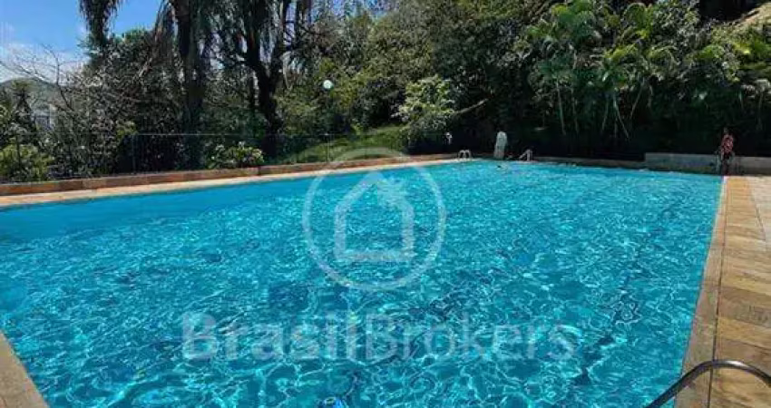 Apartamento com 71 m2, vaga, portaria 24 horas e excelente infra.