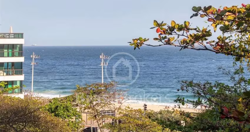 Apartamento de luxo com varanda na quadra da praia, com 4 quartos à venda, 280m² - leblon