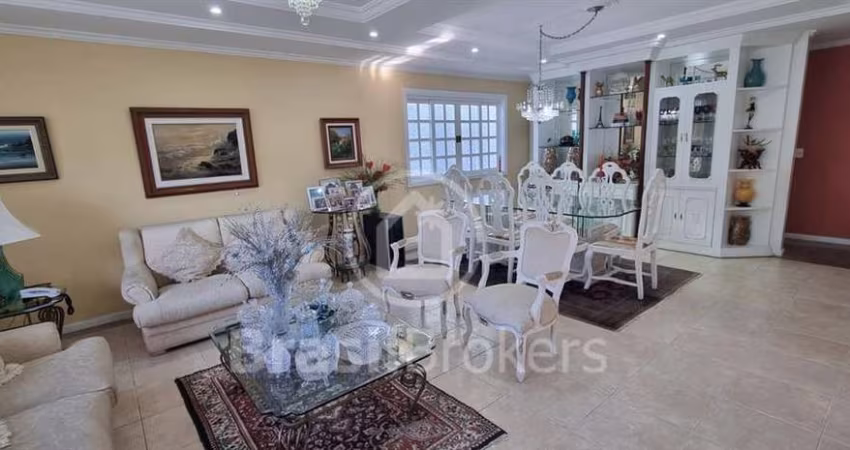 Excelente casa em Vargem Pequena .