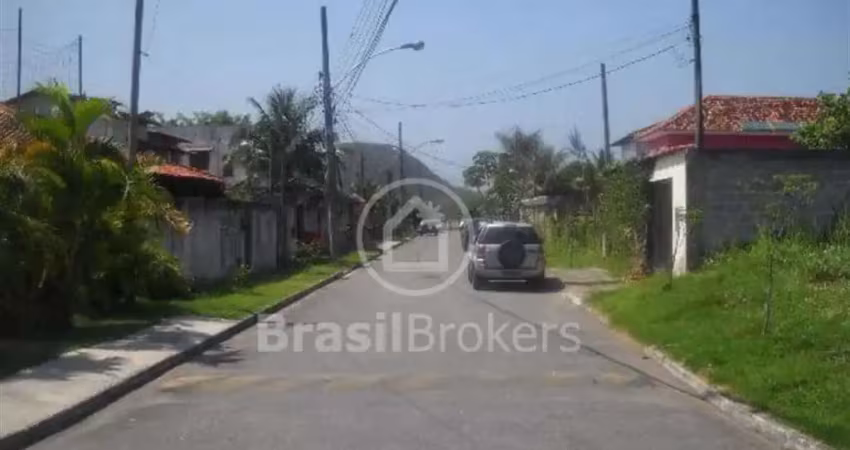 Terreno à venda na Rua Paulo José Mahfud, Vargem Pequena, Rio de Janeiro