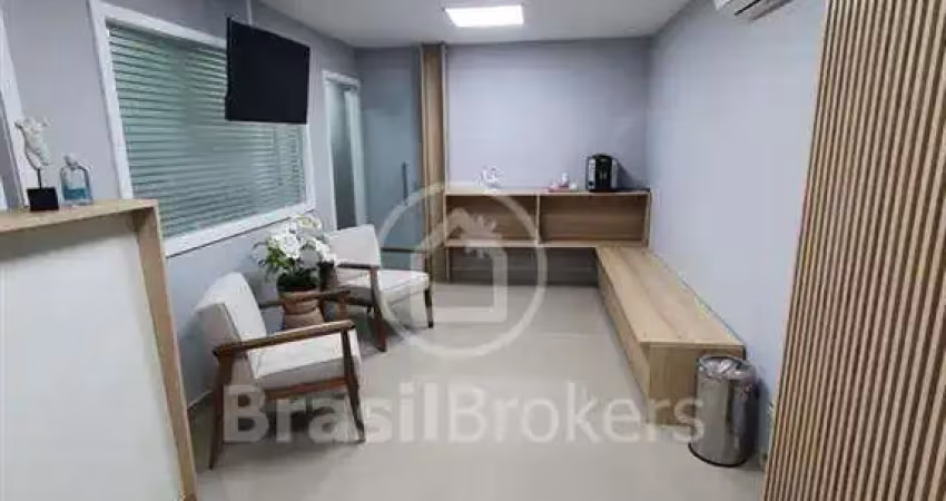 Casa à venda na Avenida das Américas, Barra da Tijuca, Rio de Janeiro