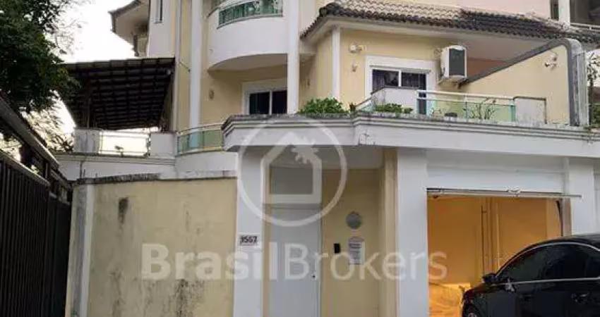 Casa em condomínio fechado com 4 quartos à venda na Rua Ituverava, Jacarepaguá, Rio de Janeiro