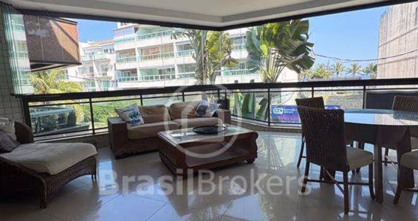 Apartamento 4 quartos, sendo 4 suítes