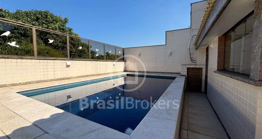 Barra, Jardim Oceânico-Cob duplex com elevador interno, piscina, sauna, churrasqueira, 5 quartos, 4 suítes, 3 vagas