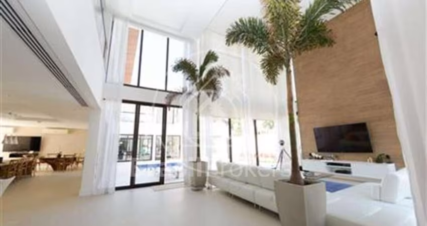 Casa Contemporânea de Luxo com Acabamento de Alto Padrão
