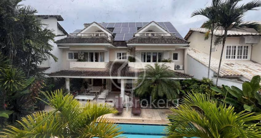 Casa Duplex mais sotão -  Condomínio Santa monica - Barra da Tijuca