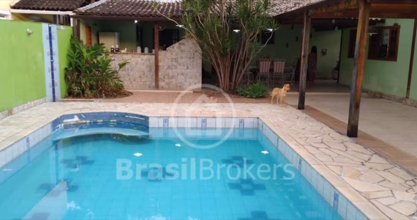 Casa de Condomínio à venda com 287,00m² e 3 quartos em Jacarepaguá, Rio de Janeiro - rj