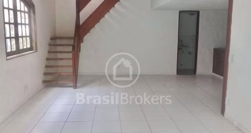 Casa de Vila à venda com 216,00m² e 4 quartos em Recreio dos Bandeirantes, Rio de Janeiro - rj