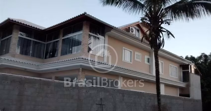 Casa de Vila à venda com 438,00m² e 4 quartos em Vargem Grande, Rio de Janeiro - rj