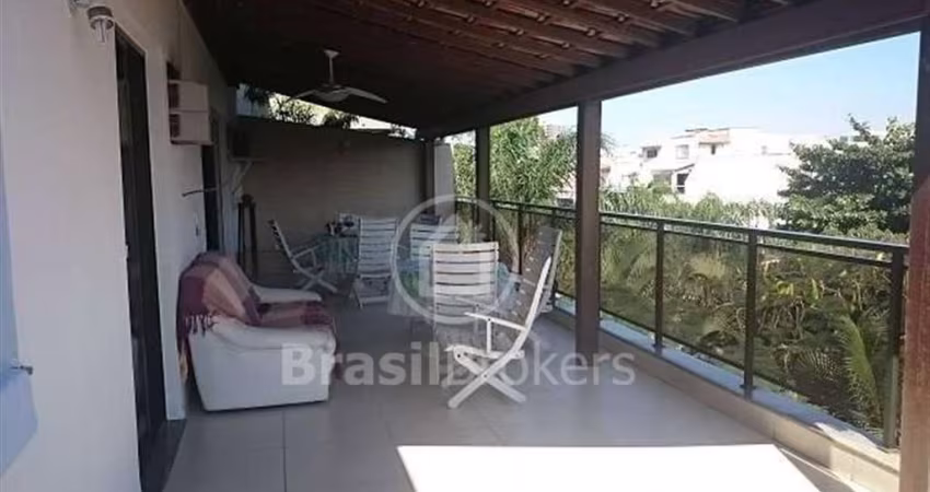 CONDOMINIO DO EDIFICIO TOUR DA BARRA - Cobertura 3 quartos, sendo 1 suíte