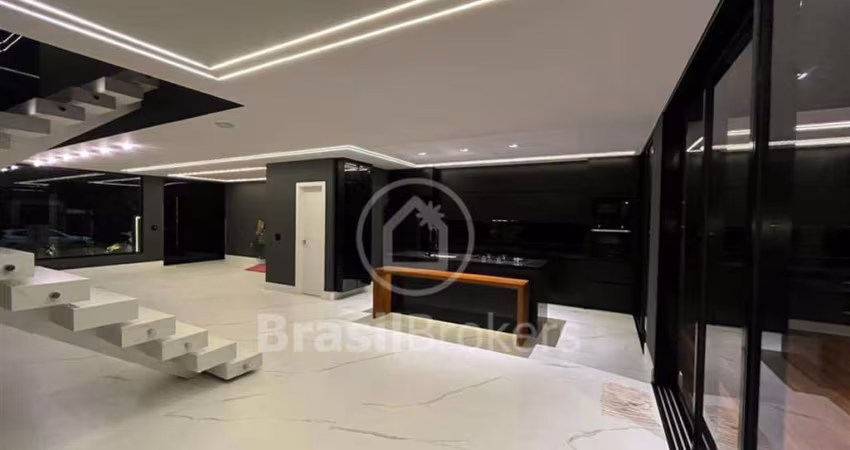 Casa de Condomínio 5 quartos, sendo 5 suítes