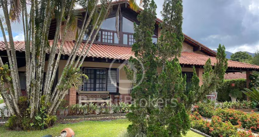Linda casa em vargem grande - rj, entre a serra e o mar!!!