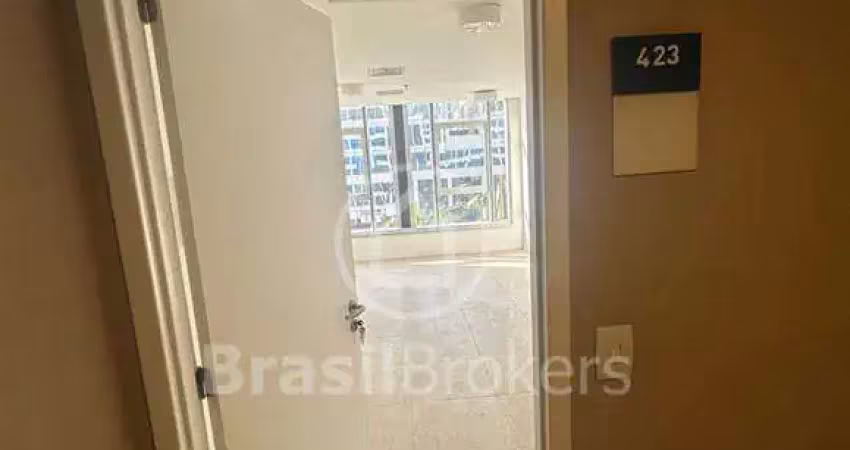 Sala comercial à venda na Avenida Júlio de Sá Bierrenbach, Barra Olímpica, Rio de Janeiro