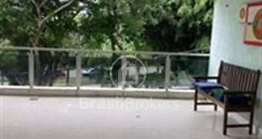 Vendo apartamento lamina190m2 quadra da praia 3 suítes, recreio dos bandeirantes
