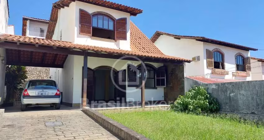 Casa no condomínio gramado à venda com 226,00m² e 3 quartos em taquara, rio de janeiro - rj