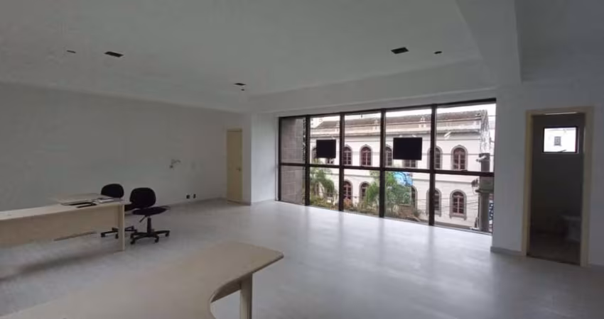 Sala Comercial para Venda em Caxias do Sul, centro, 2 banheiros