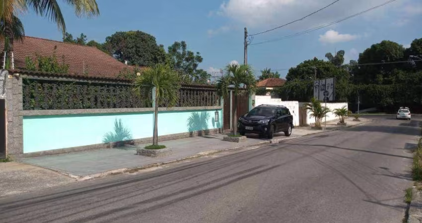 Casa com 4 dormitórios à venda, 300 m² por R$ 1.500.000 - Rua dos Limoeiros- Campo Grande - Rio de Janeiro/RJ