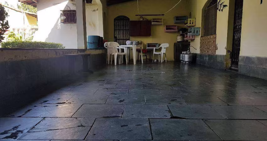 Casa com 3 dormitórios à venda, 1440 m² por R$ 1.200.000,00 - Campo Grande - Rio de Janeiro/RJ