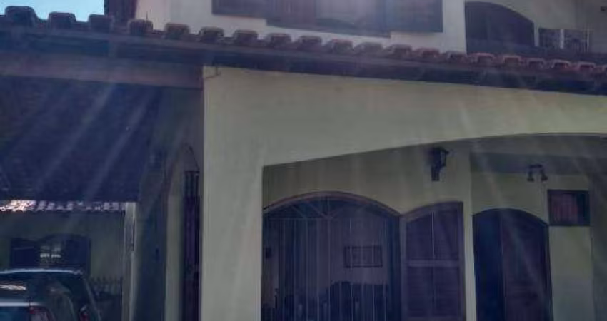 Casa com 3 dormitórios à venda, 249 m² por R$ 700.000,00 - Campo Grande - Rio de Janeiro/RJ