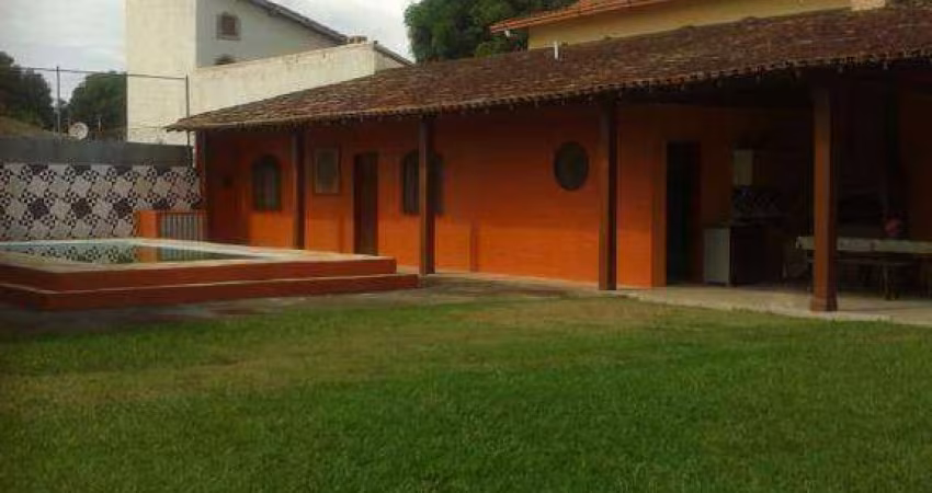 Casa com 4 dormitórios à venda, 156 m² por R$ 550.000,00 - Parati - Araruama/RJ