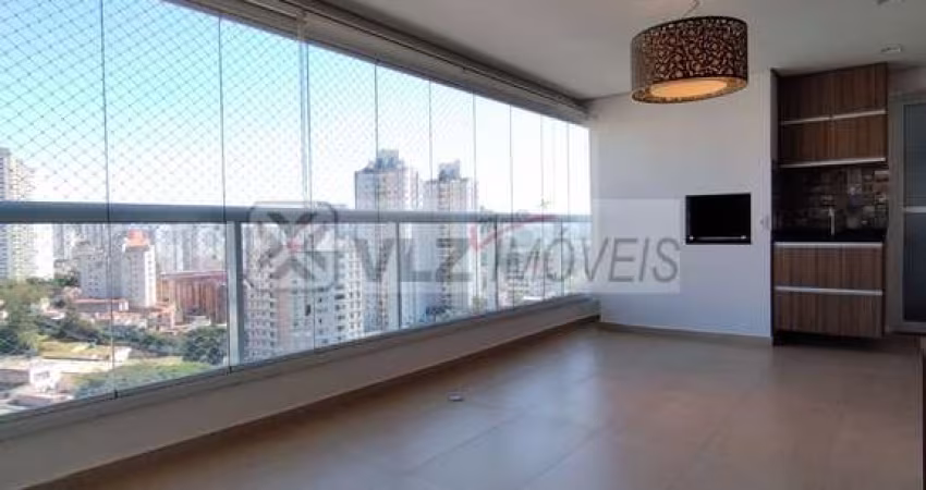 Apartamento na Aclimação com 3 dormitórios, suíte e 2 vagas