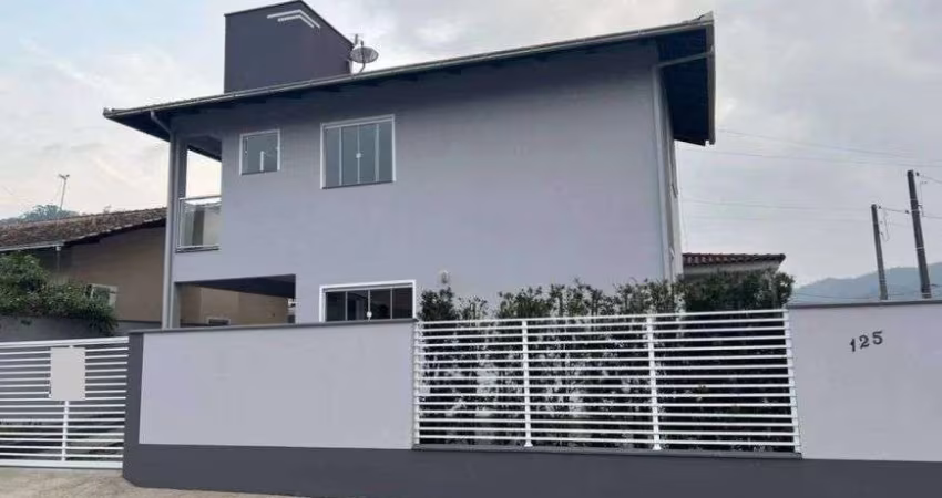 Excelente Sobrado de 103 m2 à Venda em Schroeder / SC
