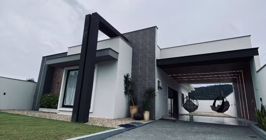 Belíssima casa MOBILIADA em Massaranduba / SC - Bairro Patrimônio