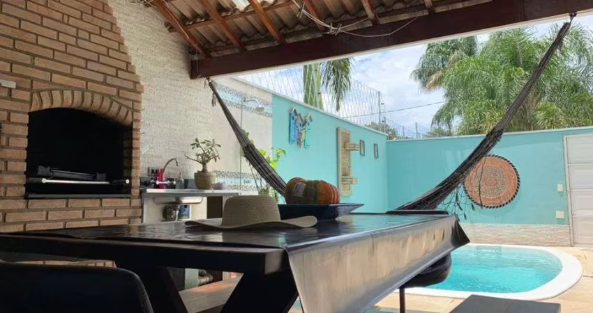 Casa de 155 m2 mobiliada c/ 3 dorm. no Res. Village Jardim de Versalles