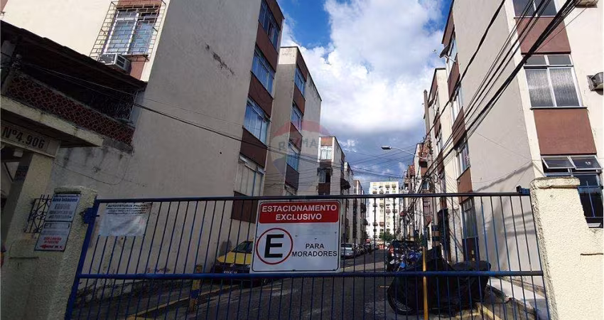 Apartamento Térreo com Área - Oportunidade