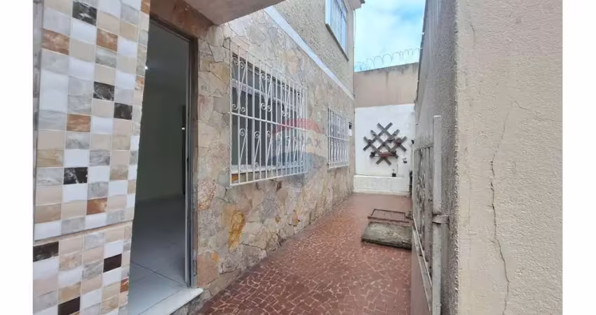 Apartamento tipo casa térreo com 2 quartos reformado na penha – ótima localização