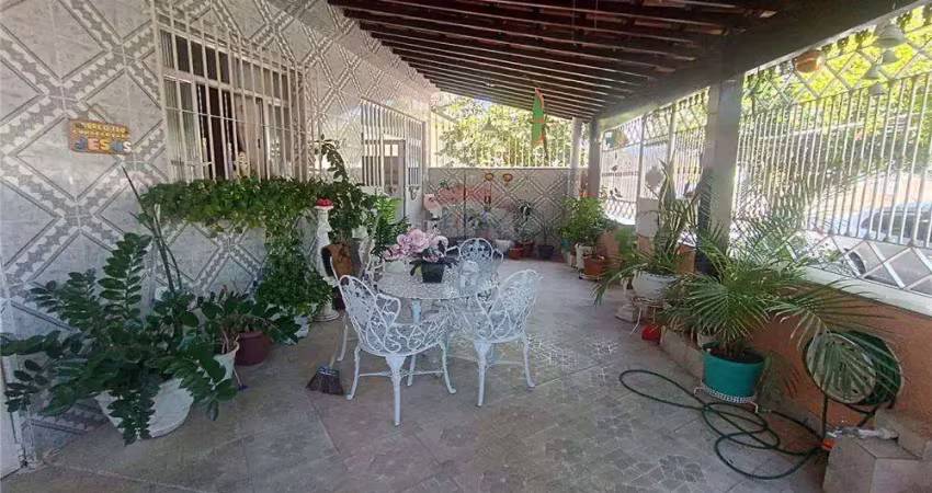 Imagine você e sua familia residindo nesta casa espetacular! aceita financiamento bancario!