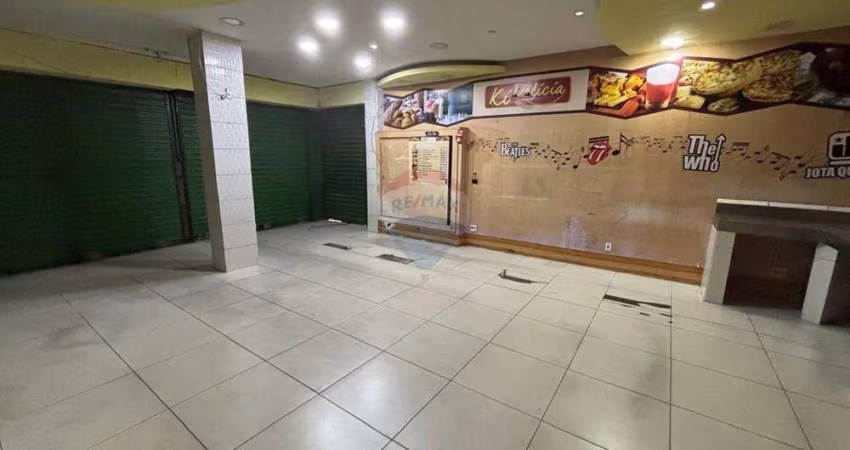 'Loja Espaçosa na Avenida Lobo Júnior - Penha Circular
