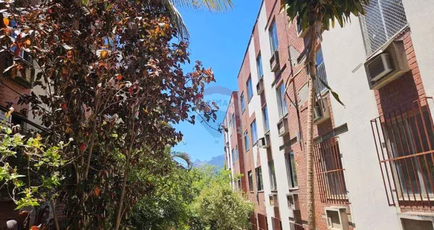 RESIDENCIAL OSWALDO LUSSAC   -    APARTAMENTO 02 QUARTOS  -   52m² de Área TAQUARA - R$ 155.000,00