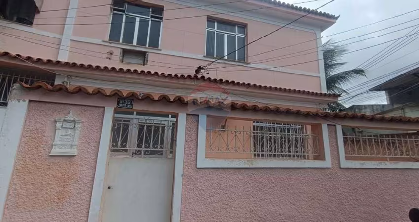 CASA PERFEITA COM GARAGEM PARA CINCO CARROS! ACEITA FINANCIAMENTO BANCÁRIO