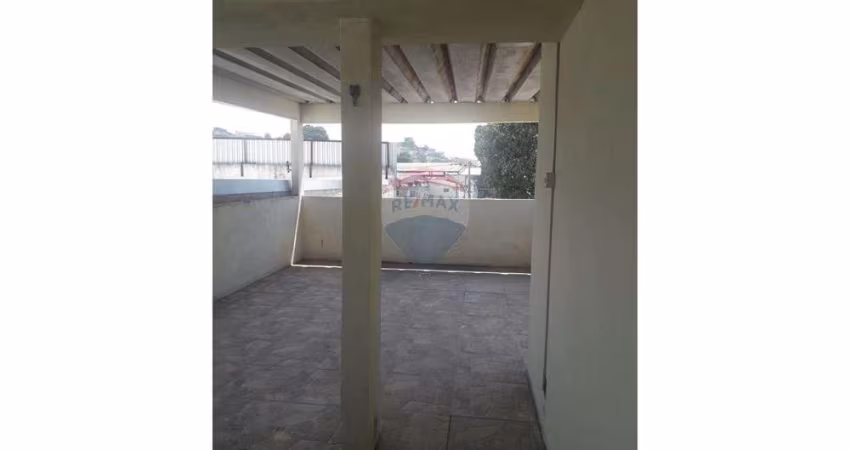 Encantadora Casa à Venda no Brás de Pina RJ
