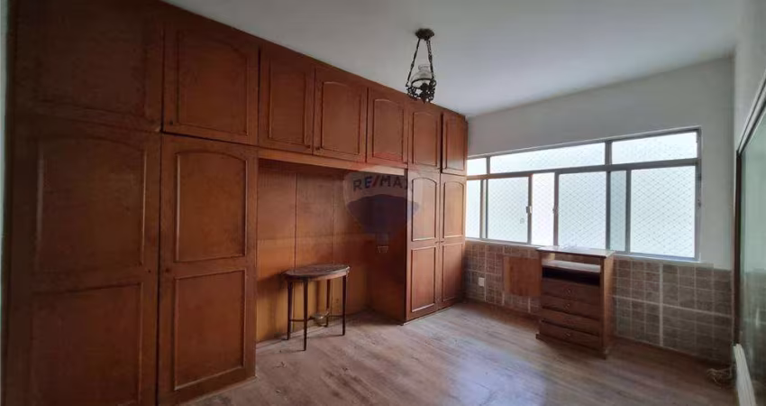 APARTAMENTO 62m² COM 2 QUARTOS, VAGA E DEPENDÊNCIA COMPLETA EM OLARIA!