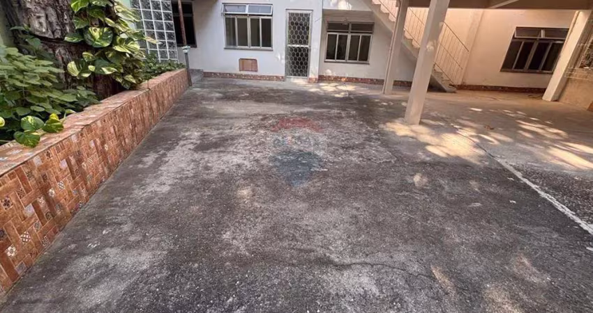 Casa com 3 quartos e vaga com 110m2 em benfica, rio de janeiro