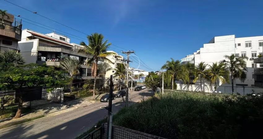 Apartamento  em Recreio dos Bandeirantes  -  Rio de Janeiro