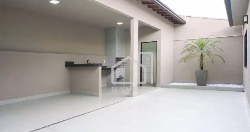 Casa com 3 dormitórios à venda, 260 m² por r$ 720.000,00 - santa mônica - uberlândia/mg