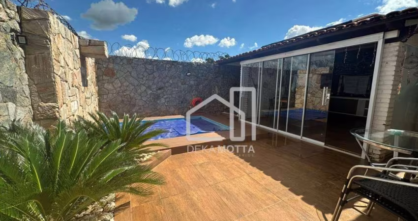 Casa com 3 dormitórios à venda, 190 m² por R$ 750.000 - Cidade Jardim - Uberlândia/MG