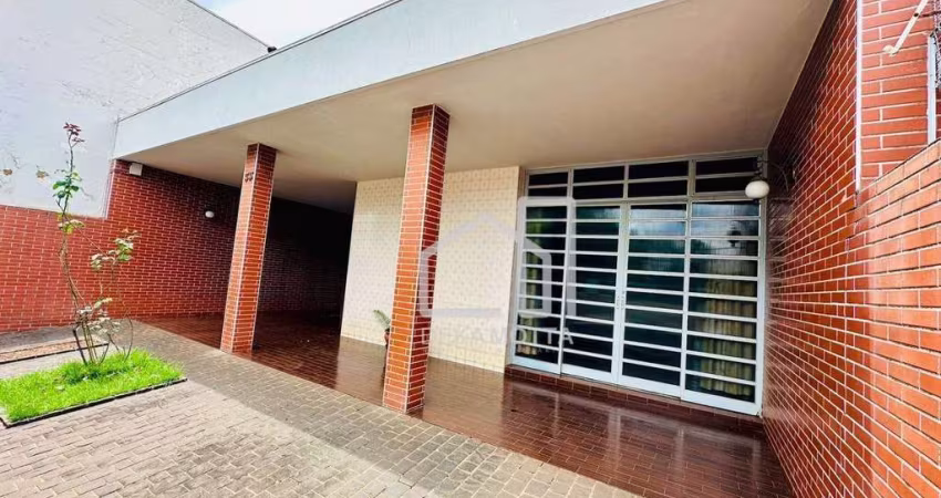 Casa com 4 dormitórios à venda, 242 m² por R$ 600.000 - Nossa Senhora Aparecida - Uberlândia/MG