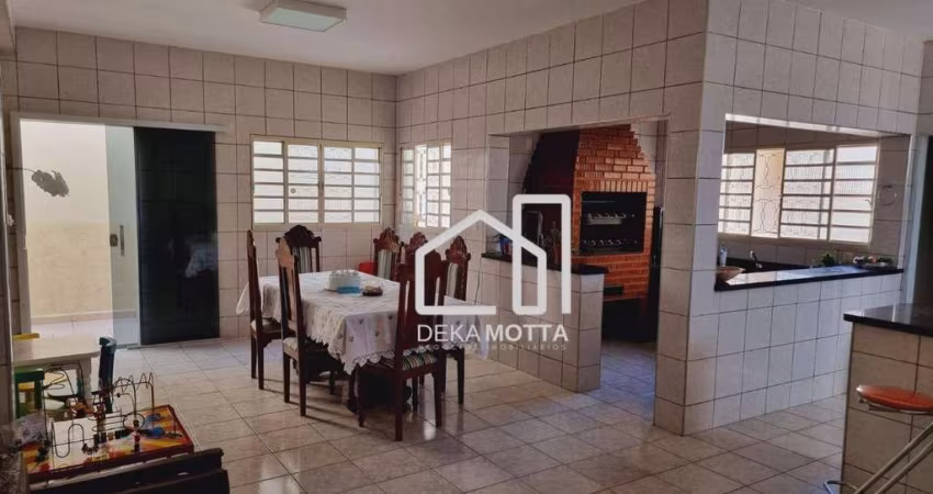 Casa com 5 dormitórios à venda, 260 m² por R$ 1.000.000 - Presidente Roosevelt - Uberlândia/MG