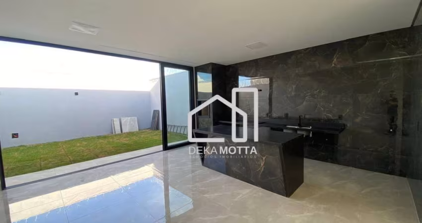 Casa com 3 dormitórios à venda, 150 m² por R$ 900.000 - Aclimação - Uberlândia/MG