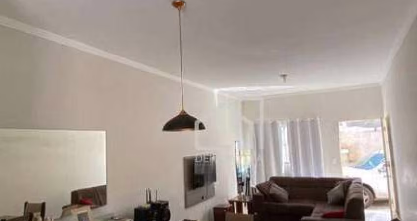 Casa com 3 dormitórios à venda, 110 m² por R$ 470.000 - Laranjeiras - Uberlândia/MG